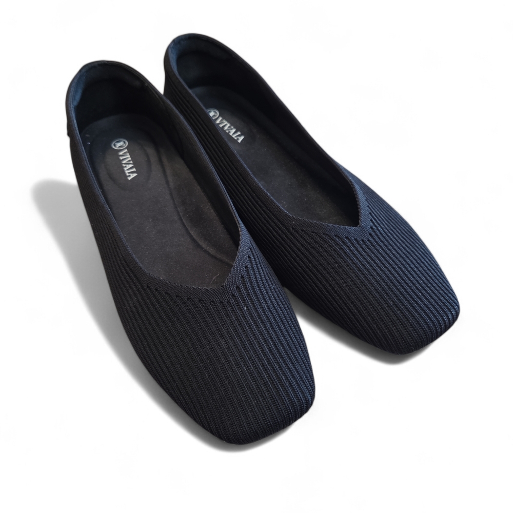 Vivaia Black Margot 2 Square Toe V-cut Flats Size 40.5